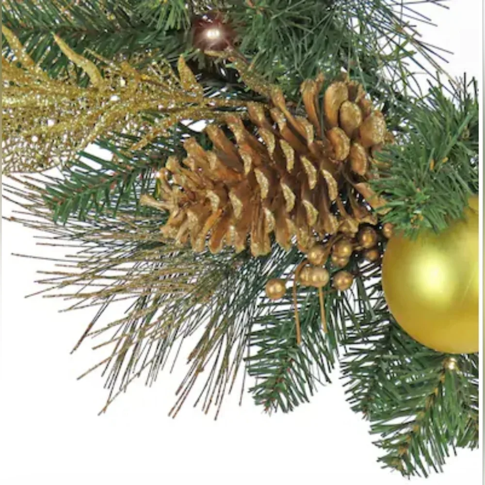24-in Pre-lit Artificial Christmas Wreath